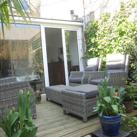 Chez Marie Homestay *